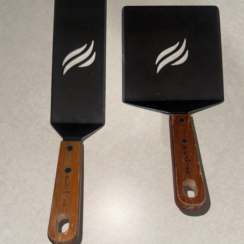 Blackstone Cooking Spatula Duo with Wooden Handles